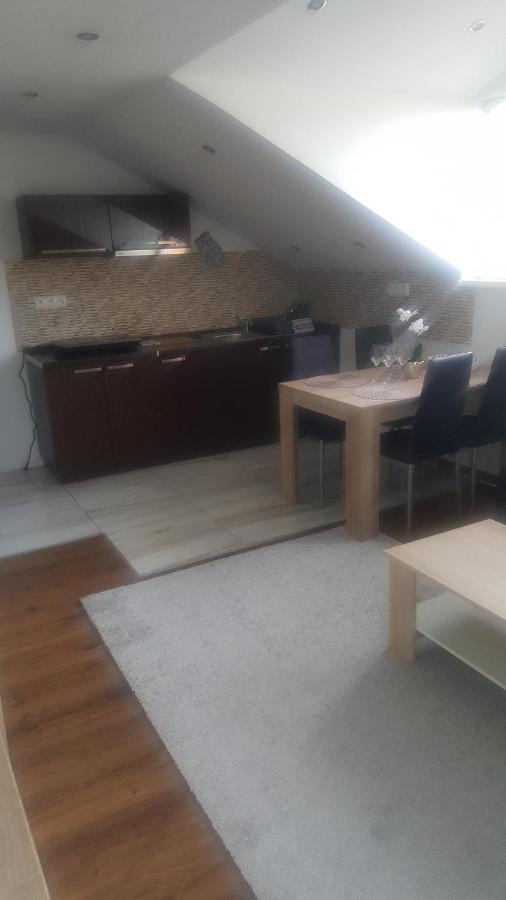 Apartman Zlata Rybka Podhajska Exterior photo