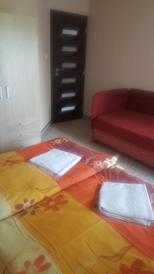 Apartman Zlata Rybka Podhajska Exterior photo