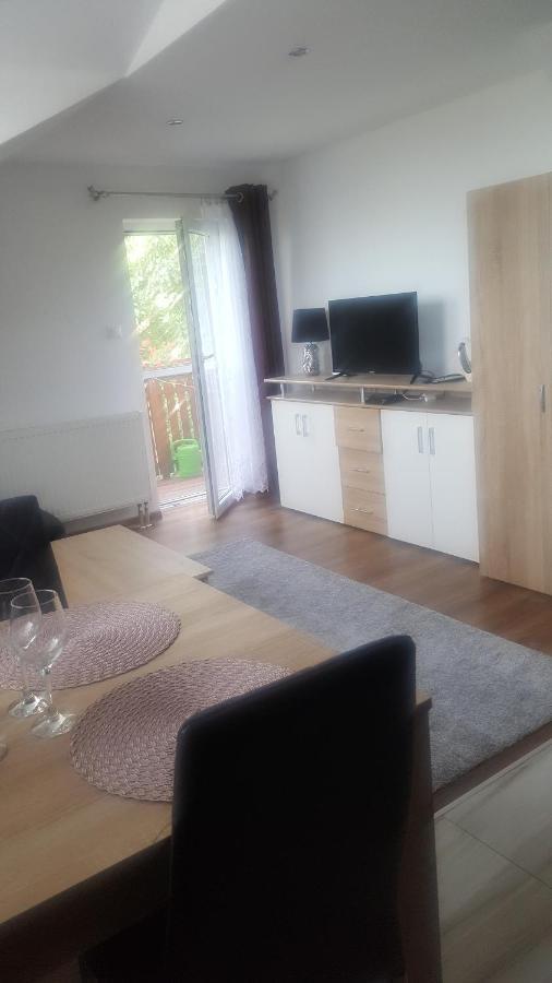 Apartman Zlata Rybka Podhajska Exterior photo