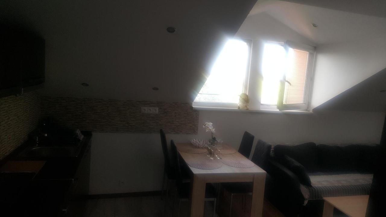 Apartman Zlata Rybka Podhajska Exterior photo