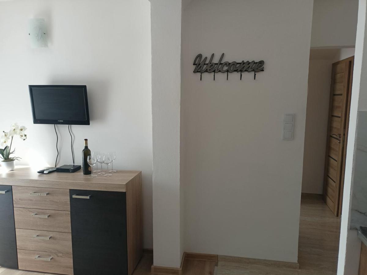 Apartman Zlata Rybka Podhajska Exterior photo